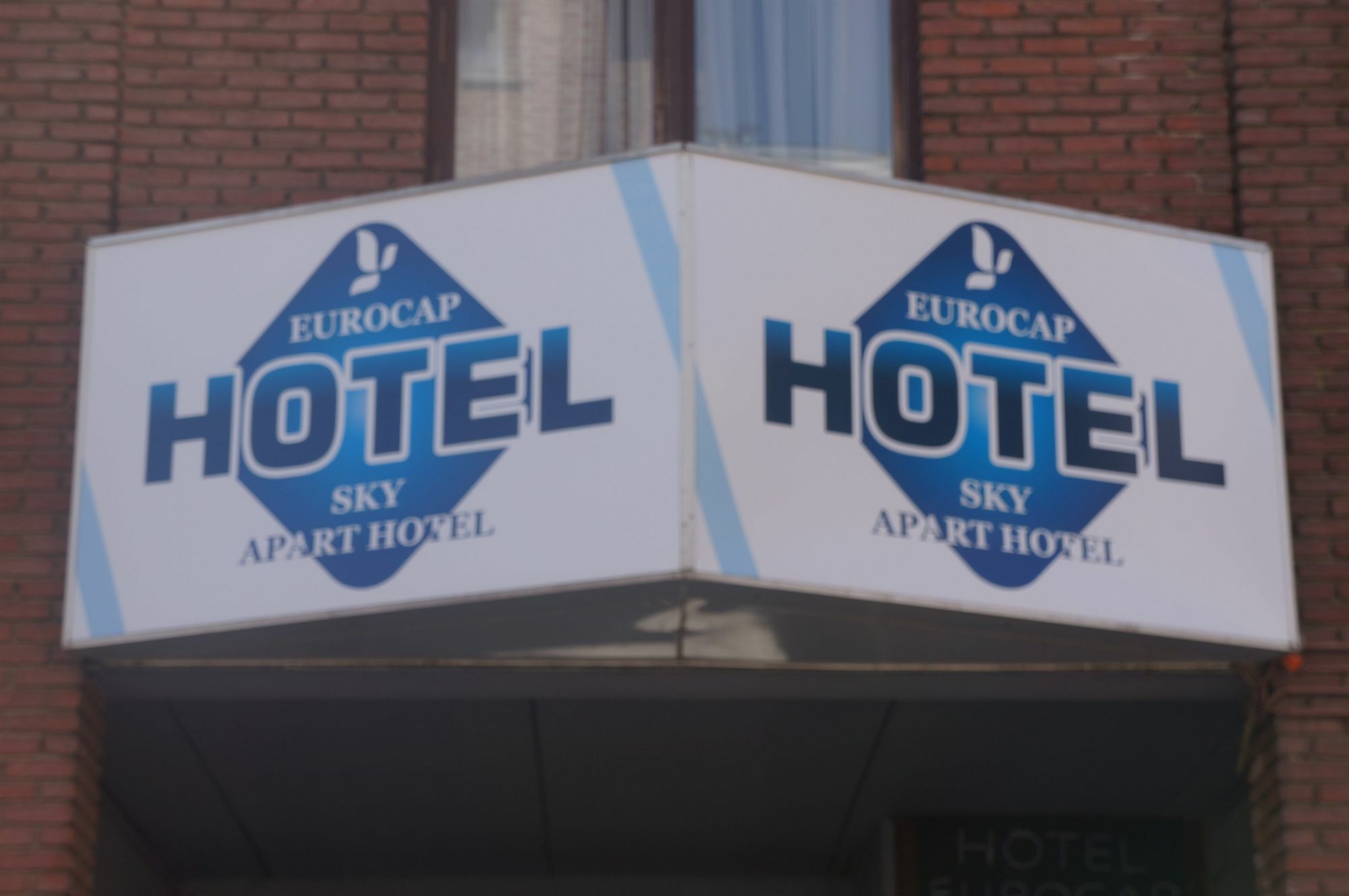 Sky Apart Hotel - Hotel Eurocap Jette Exterior photo